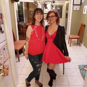 Meet your Posher, Nicole dianne